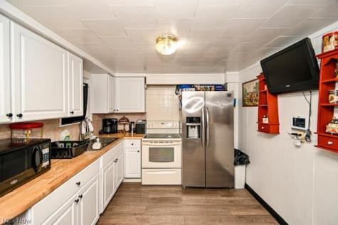 1847 Lincoln Way E Massillon OH 44646