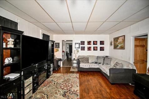 1847 Lincoln Way E Massillon OH 44646