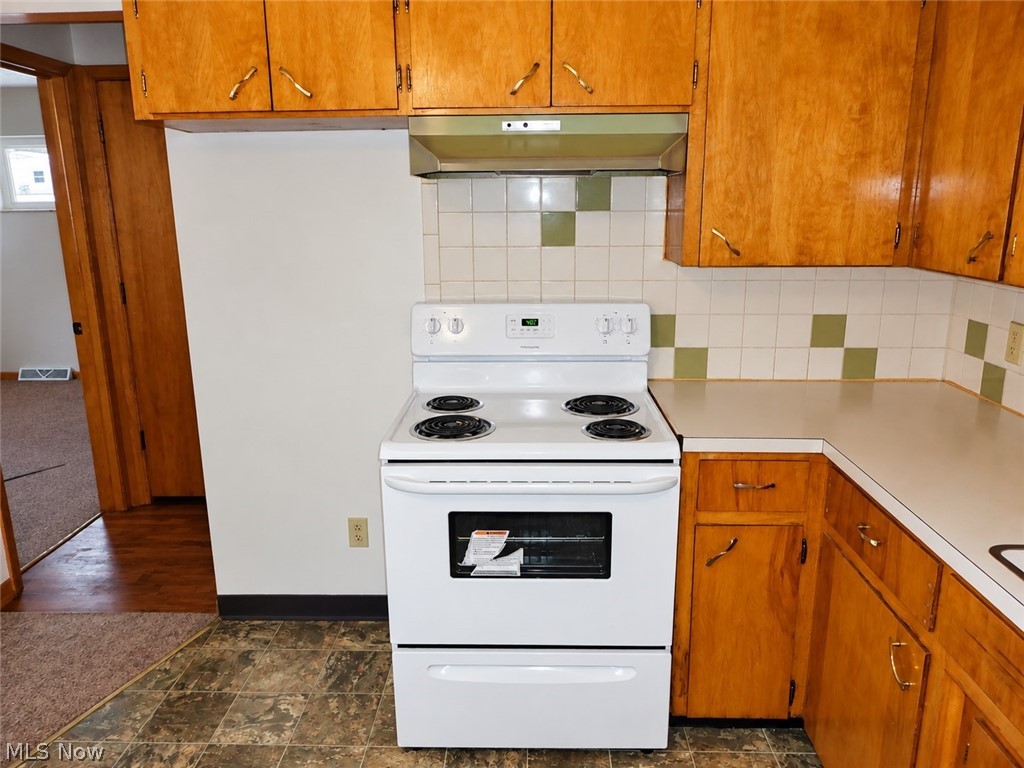 2350-2352 Nicholas Avenue Akron OH 44305