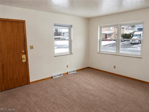 2350-2352 Nicholas Avenue Akron OH 44305
