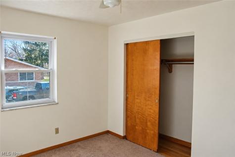 2350-2352 Nicholas Avenue Akron OH 44305