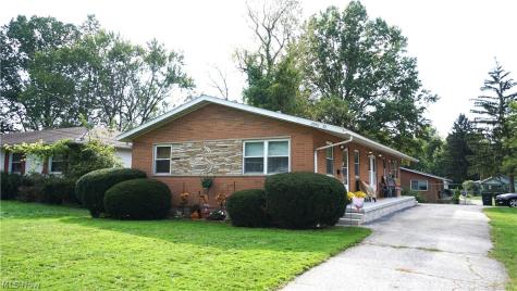 2350-2352 Nicholas Avenue Akron OH 44305