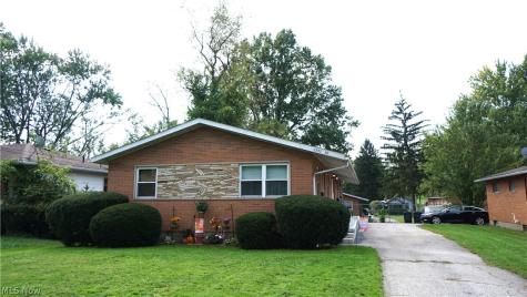 2350-2352 Nicholas Avenue Akron OH 44305