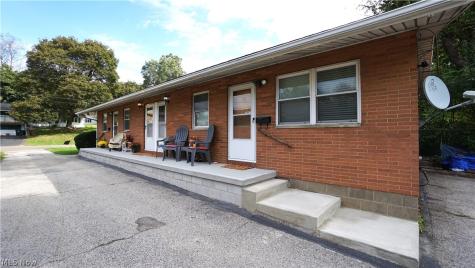 2350-2352 Nicholas Avenue Akron OH 44305