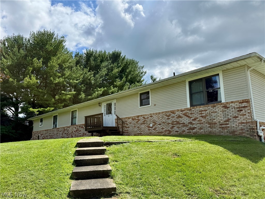 904-908 Skyside Drive Clinton OH 44216