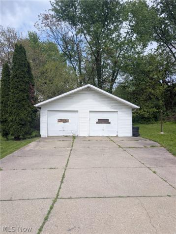 7515 Ottawa Road Cleveland OH 44105