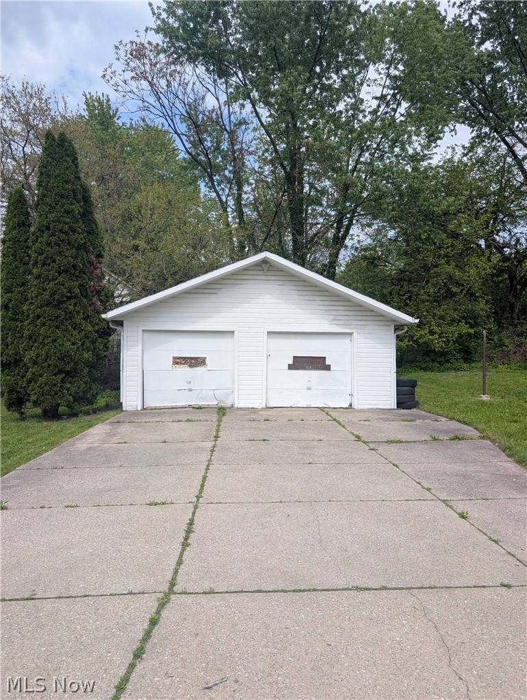 7515 Ottawa Road Cleveland OH 44105