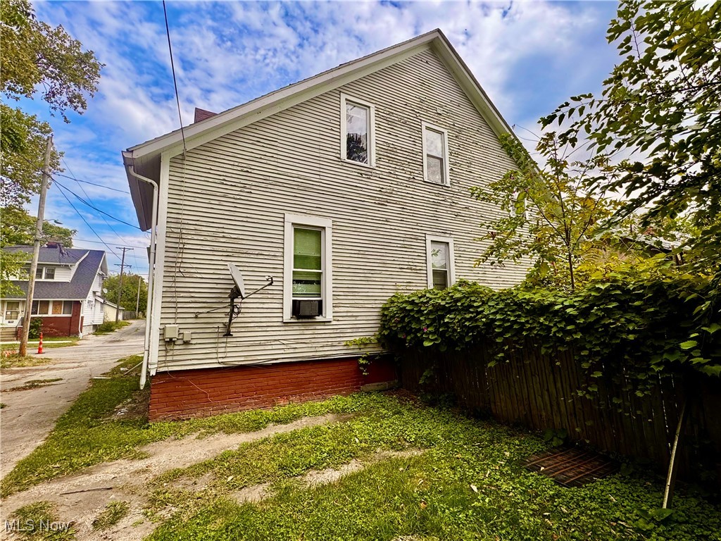 318 Courtland Avenue Toledo OH 43609