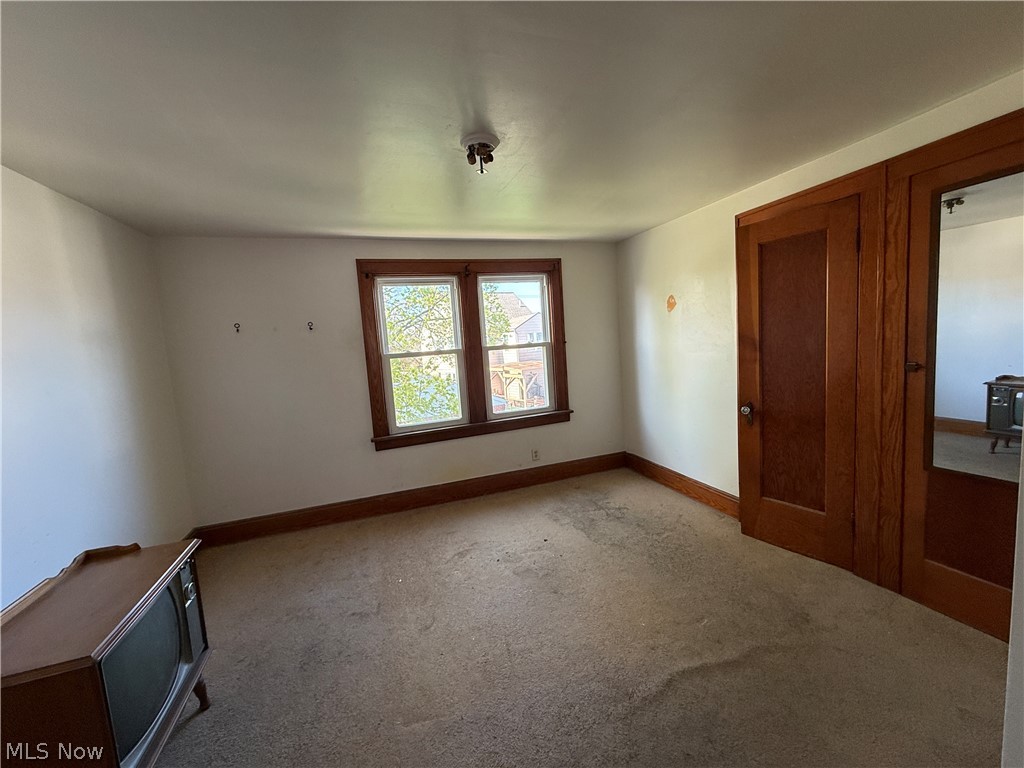 18309 Edgerton Road Cleveland OH 44119