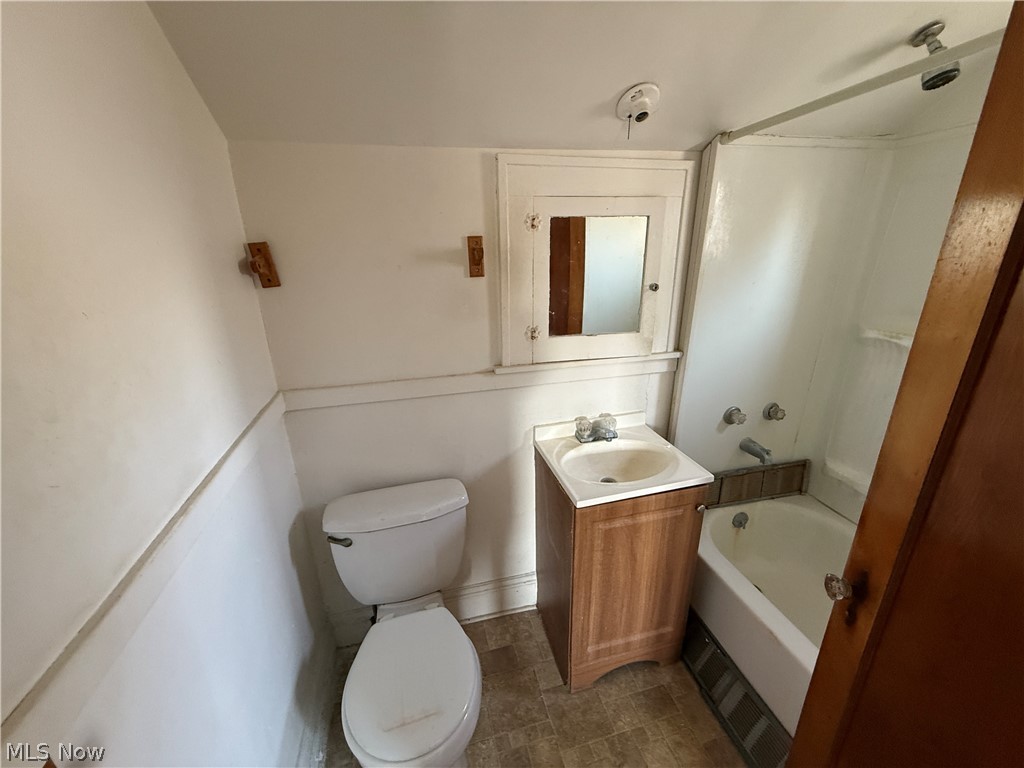 18309 Edgerton Road Cleveland OH 44119