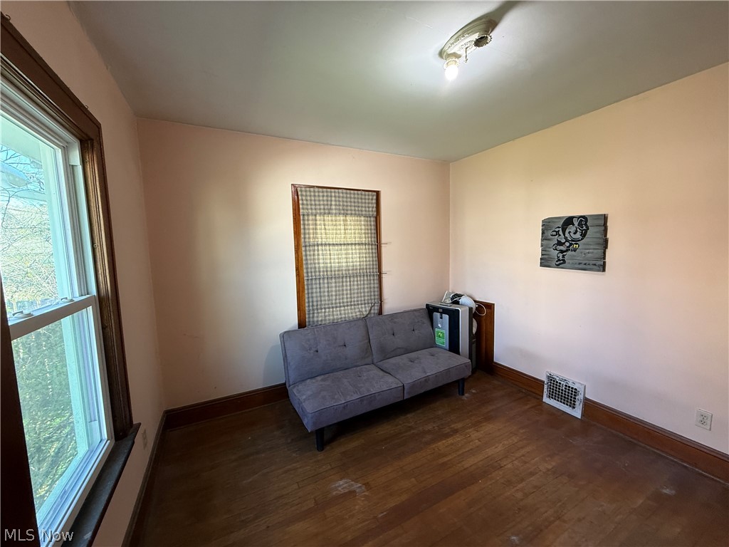 18309 Edgerton Road Cleveland OH 44119
