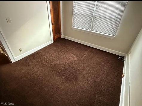1147 E 174th Street Cleveland OH 44119