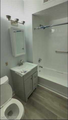 1147 E 174th Street Cleveland OH 44119