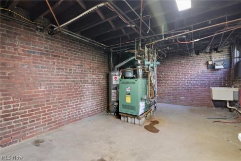 252 Broadway Avenue Youngstown OH 44504