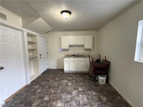 1333 E 68th Street Cleveland OH 44103