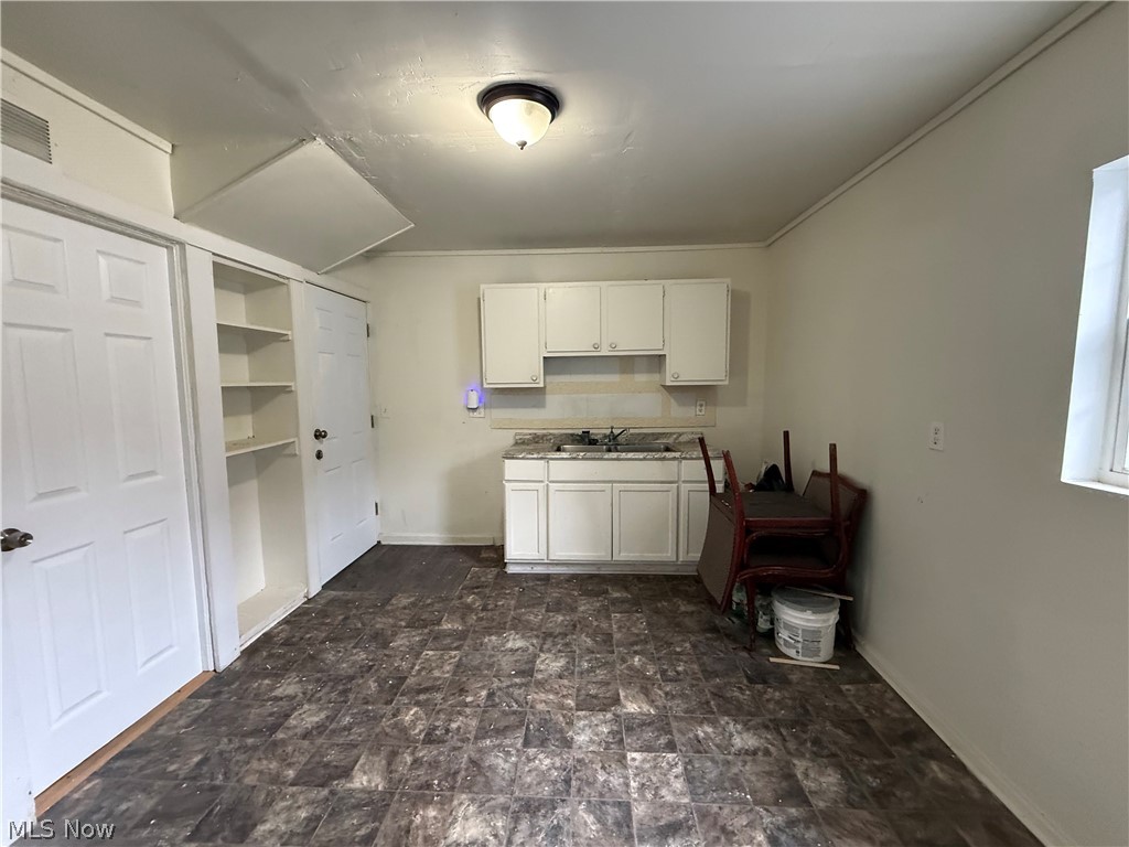 1333 E 68th Street Cleveland OH 44103