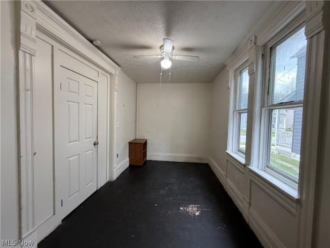 1333 E 68th Street Cleveland OH 44103