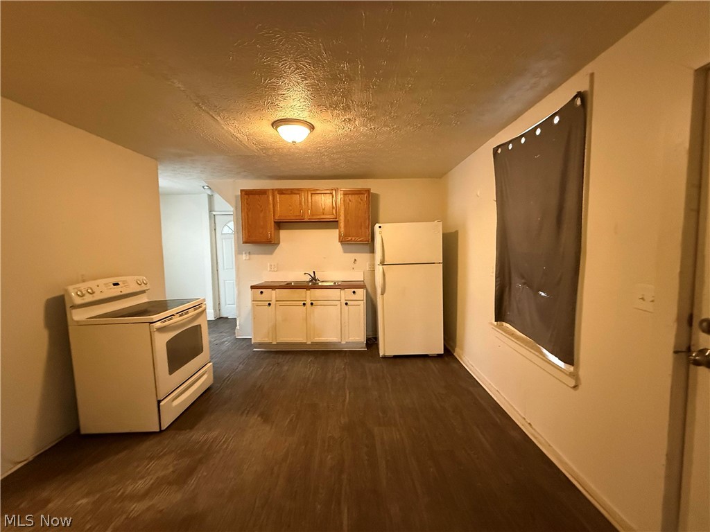 1333 E 68th Street Cleveland OH 44103