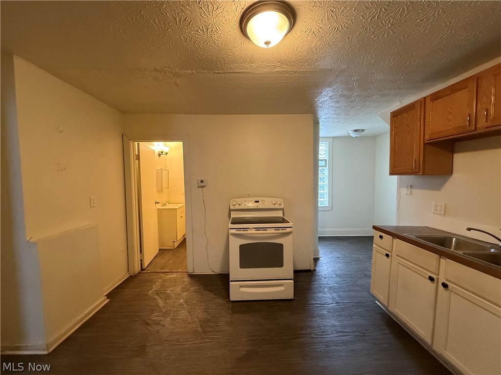 1333 E 68th Street Cleveland OH 44103