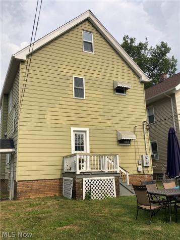 2110 Bunts Road Lakewood OH 44107