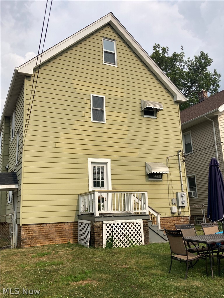 2110 Bunts Road Lakewood OH 44107
