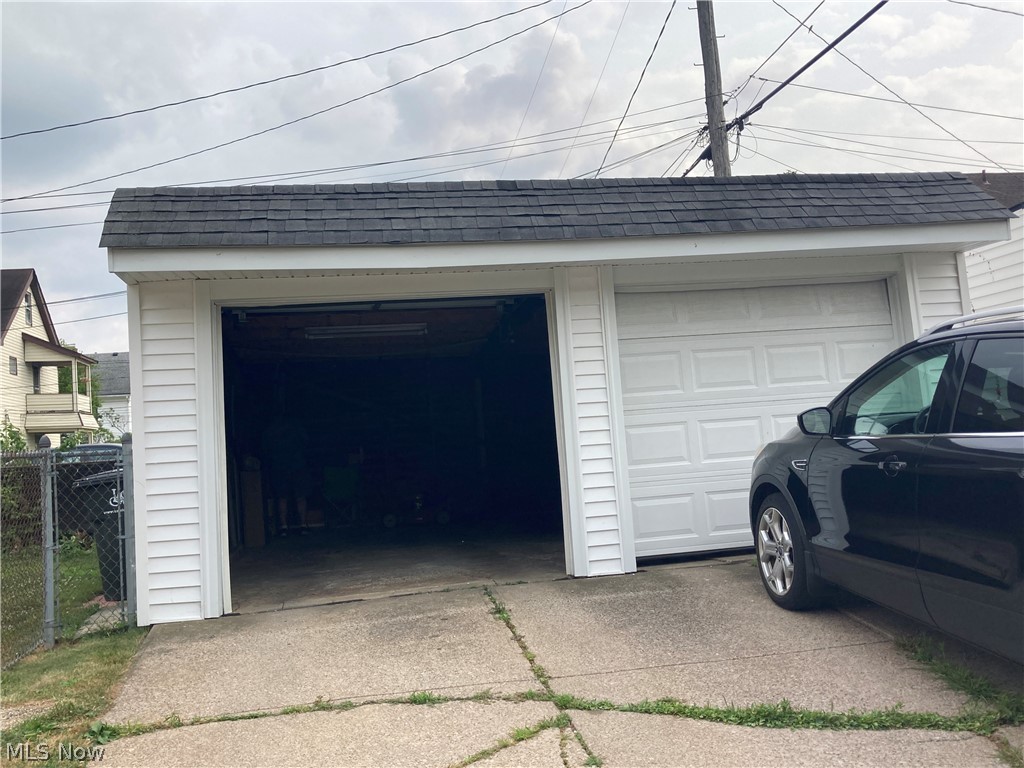 2110 Bunts Road Lakewood OH 44107