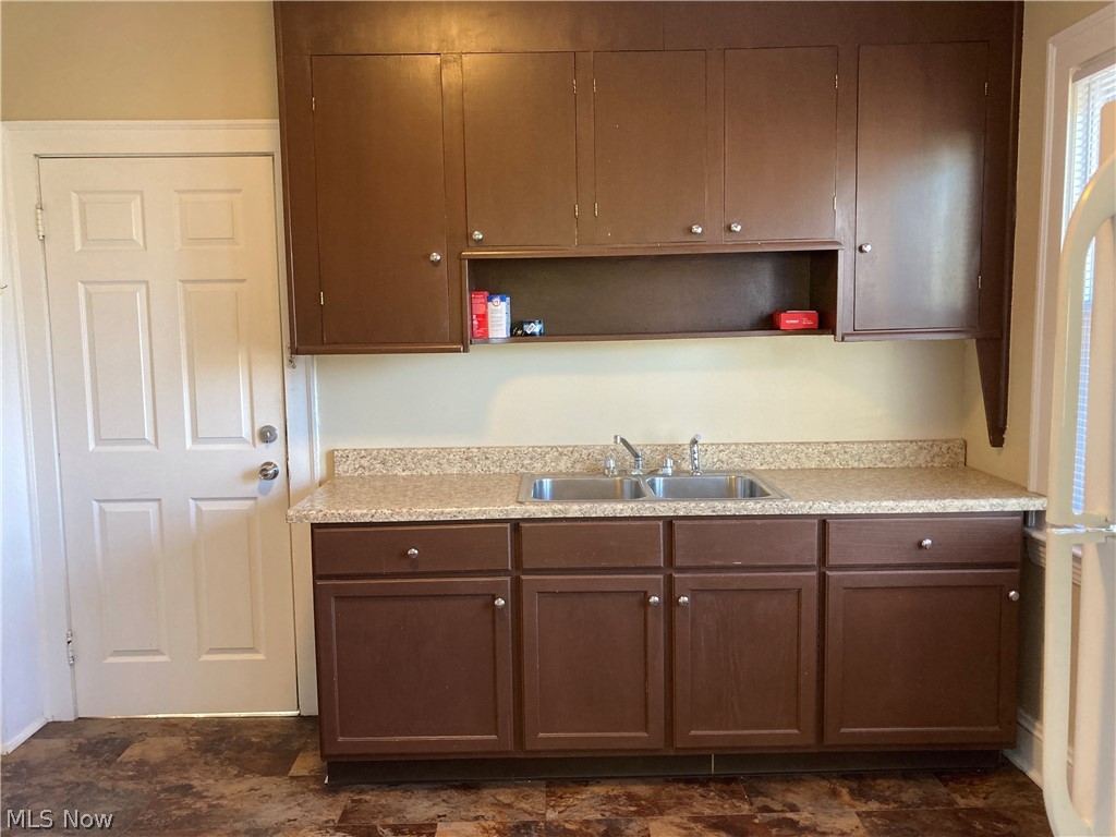 2110 Bunts Road Lakewood OH 44107