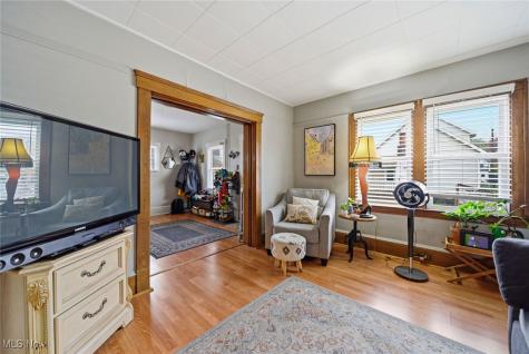 2147 W 11th Street Cleveland OH 44113