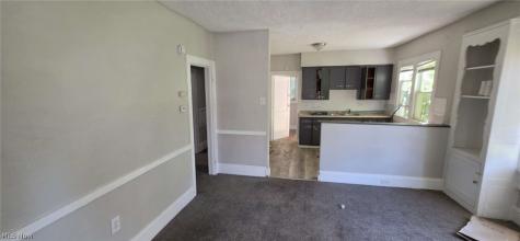 18024 Olympia Road Cleveland OH 44112