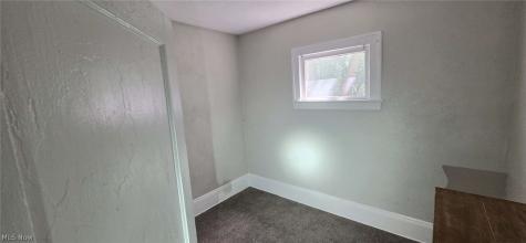 18024 Olympia Road Cleveland OH 44112