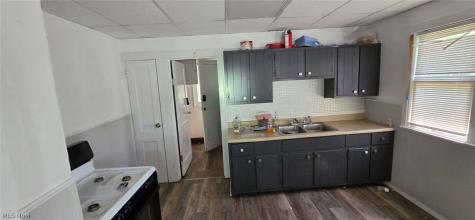 18024 Olympia Road Cleveland OH 44112