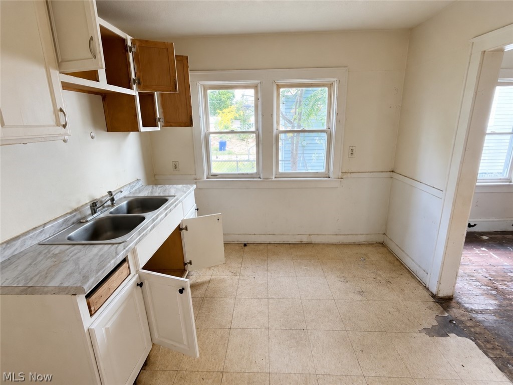 3698 E 143rd Street Cleveland OH 44120