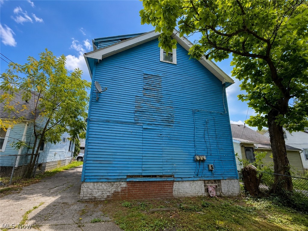 3698 E 143rd Street Cleveland OH 44120