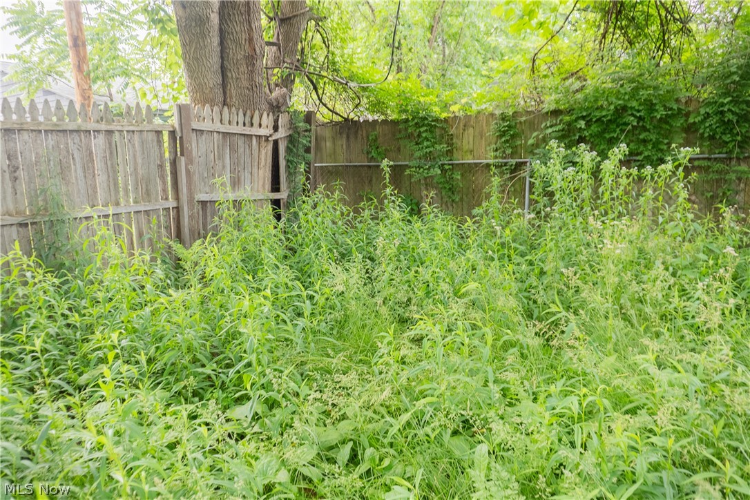 3247 W 56th Street Cleveland OH 44102