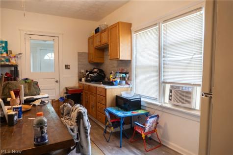 3247 W 56th Street Cleveland OH 44102