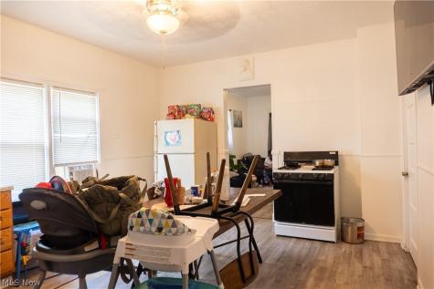 3247 W 56th Street Cleveland OH 44102