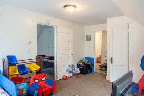 3247 W 56th Street Cleveland OH 44102