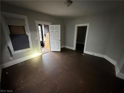 3185 W 58th Street Cleveland OH 44102