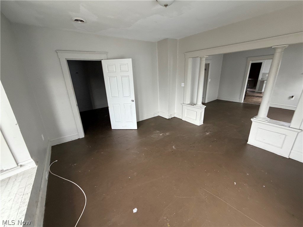 3185 W 58th Street Cleveland OH 44102