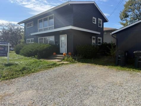 222 Stoddard Avenue Akron OH 44313
