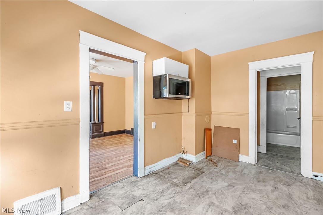 6302 Francis Avenue Cleveland OH 44127
