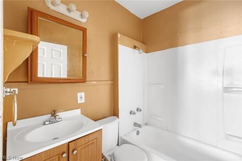 6302 Francis Avenue Cleveland OH 44127