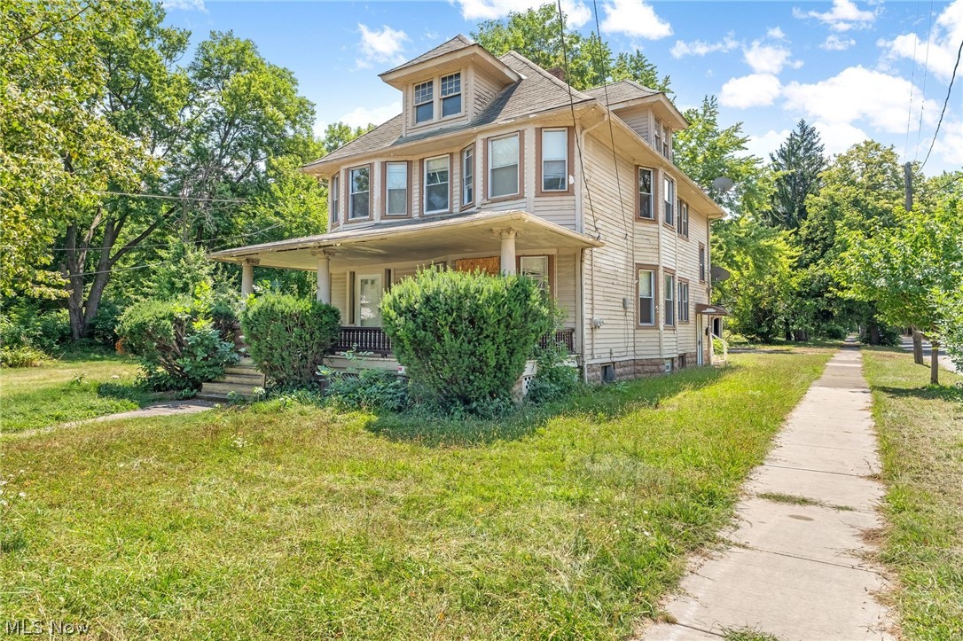 6302 Francis Avenue Cleveland OH 44127