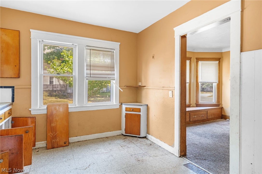 6302 Francis Avenue Cleveland OH 44127
