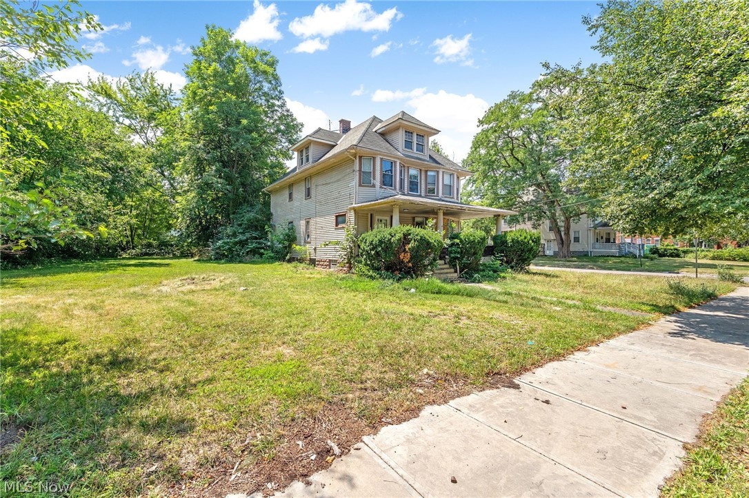 6302 Francis Avenue Cleveland OH 44127