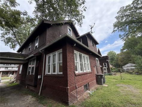 277 Crandall Avenue Youngstown OH 44504