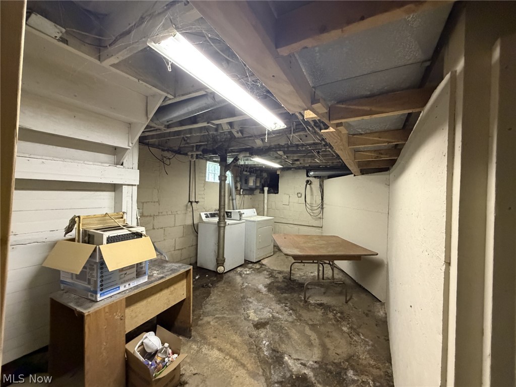 277 Crandall Avenue Youngstown OH 44504
