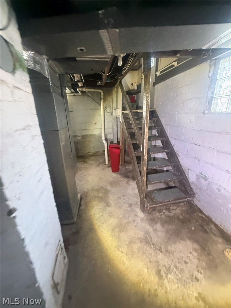 303 W Marshall Road Mcdonald OH 44437