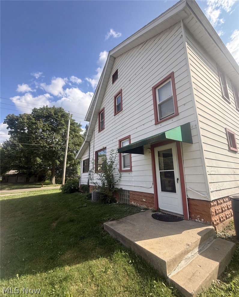 303 W Marshall Road Mcdonald OH 44437