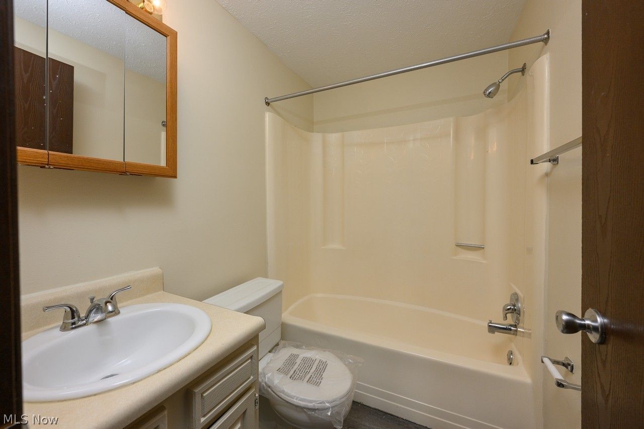 331 Locke Avenue NW Massillon OH 44646